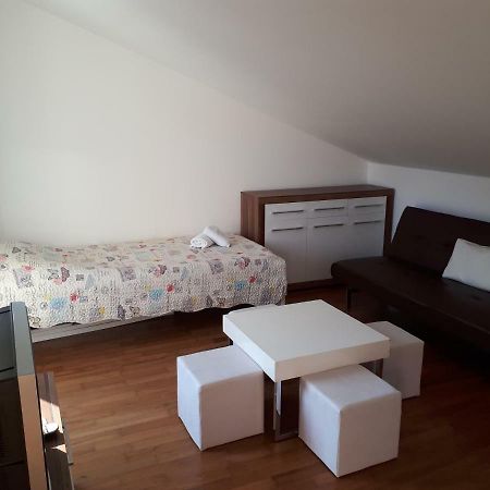 Ruzmarinka 4* Appartement Baška Buitenkant foto