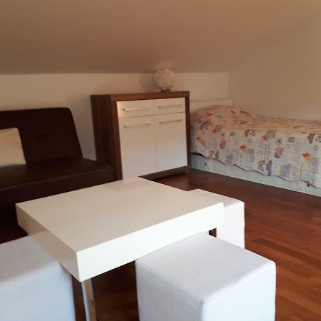 Ruzmarinka 4* Appartement Baška Buitenkant foto