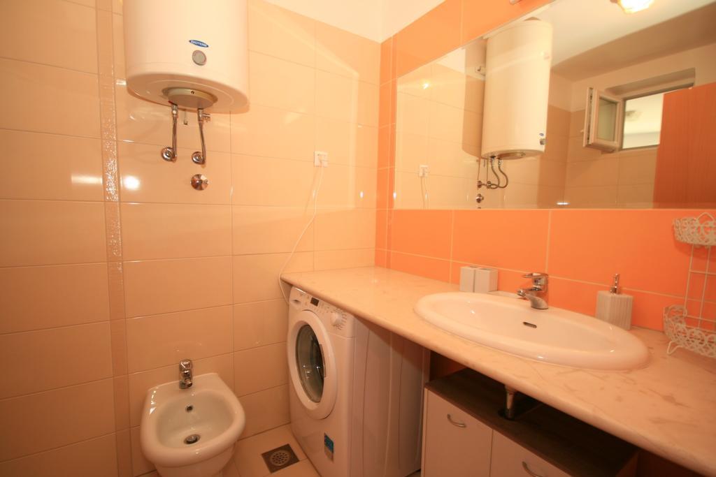 Ruzmarinka 4* Appartement Baška Buitenkant foto