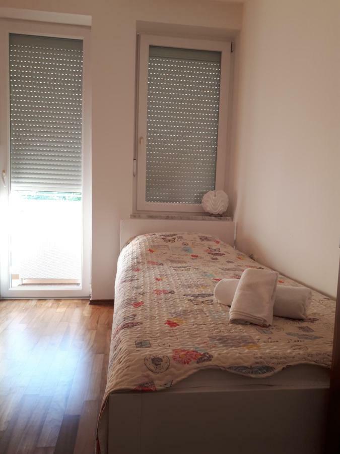 Ruzmarinka 4* Appartement Baška Buitenkant foto
