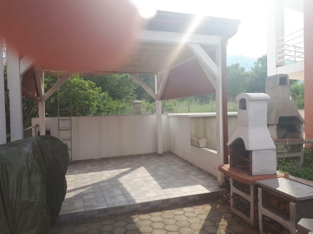 Ruzmarinka 4* Appartement Baška Buitenkant foto
